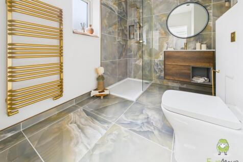 CAM01543G0-PR0166-STILL032