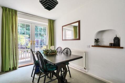33 HEOL DEWI DINING ROOM TO GARDEN