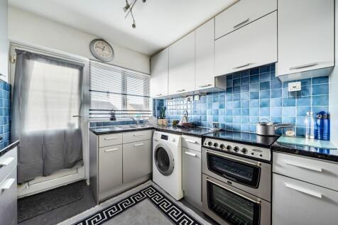 CWRT PENTWYN KITCHEN 2