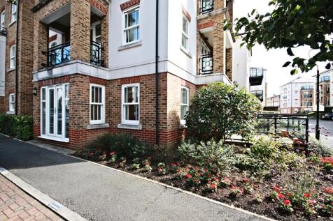 3 Holford Way - Exterior-close-up 2