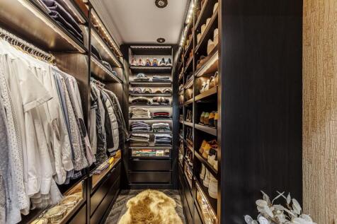 dressing room
