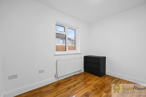 RCEWEMOVE- 153A sutton lane- bedroom A3 (1)