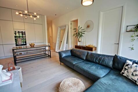 Flat 2, 36 Putney Hill - Reception-hallway