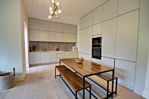 Flat 2, 36 Putney Hill - Dining-kitchen