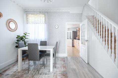11-NUTFIELD-ROAD-3