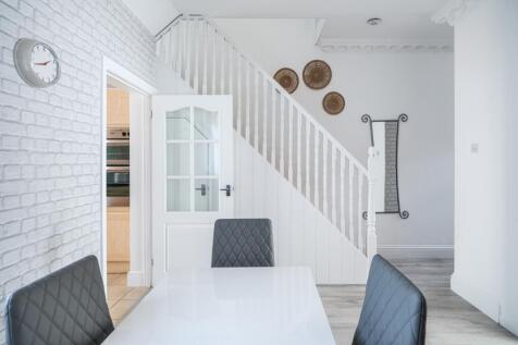 11-NUTFIELD-ROAD-4