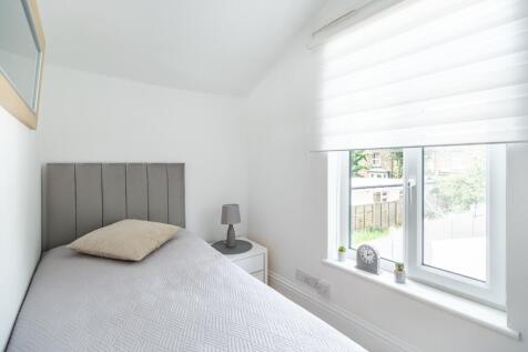 11-NUTFIELD-ROAD-16