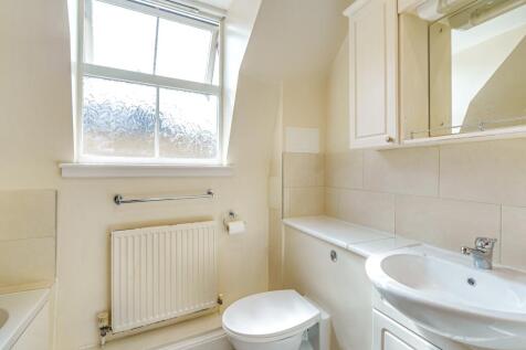 bath ensuite