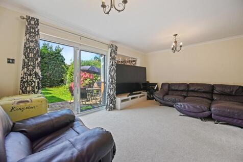 RCEWEMOVE- 70 sherrington avenue- reception 3 (1)