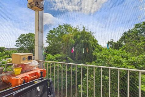 CAM03750G0-PR0053-STILL003