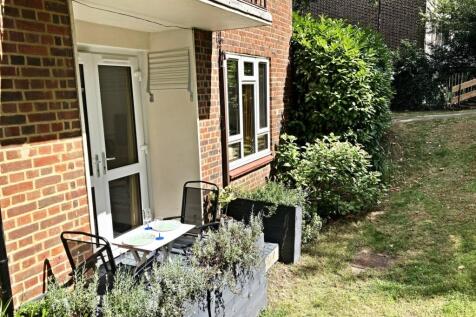 Flat 1 Kinnaird House - Patio Jessica