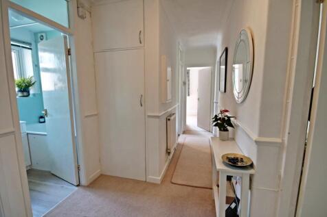 Flat 1 Kinnaird House - Hallway