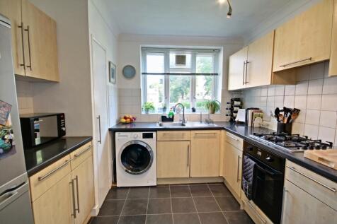 Flat 1 Kinnaird House - Kitchen