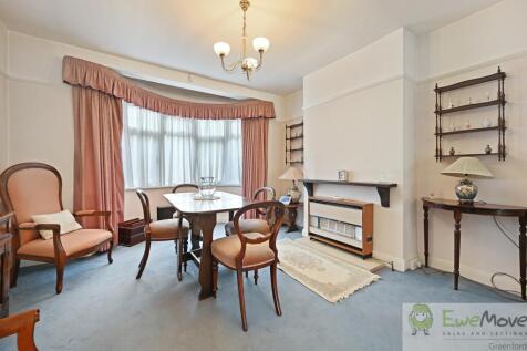 RCEWEMOVE- 435 whitton avenue- dining area 3 (1)