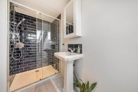Ensuite Shower Room