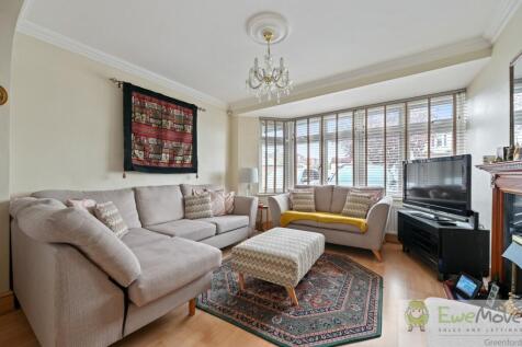 EWEMove - 81 Fairview Crescent - 3 (1)