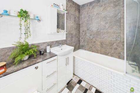 Presented by Robert at EweMove Bexleyheath and Dar