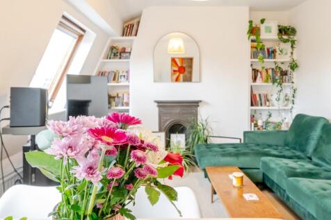 1370405-4-68f640a7bb721