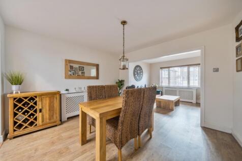 1375390-18-690b2c2f32097