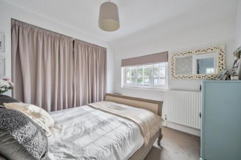 1375390-26-690b2d04ed3e9