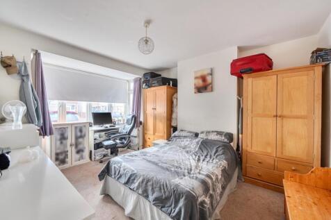 1375991-16-690b54d5d2fea