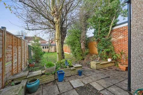 EWEMove - 31 Rutland Road - 13 (1)