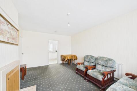 CAM03750G0-PR0077-STILL013