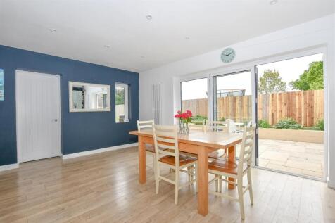 Dining Area_.jpg