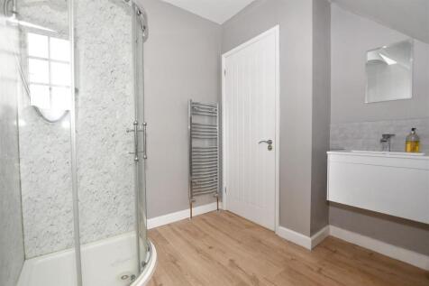 Bedroom Two En-Suite.jpg