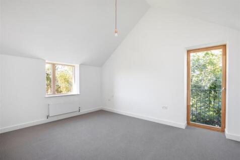 2 Loxley Stables (interior) (20).jpg