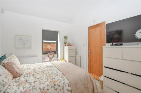 Master Bedroom.jpg