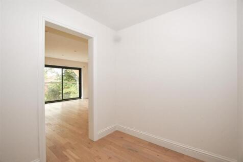 Master Bedroom Entrance .jpg