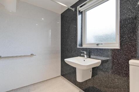 008-18 Hemmingen Court Carluke, Lanarkshire, ML8 5
