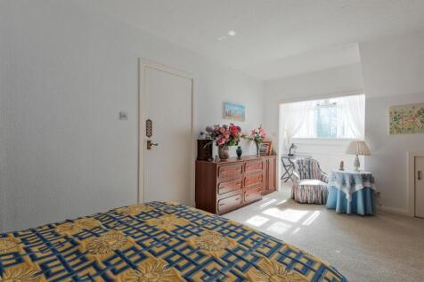 043-45 Station Road Carluke, ML8 5AD.jpg