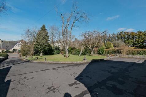 045-45 Station Road Carluke, ML8 5AD.jpg