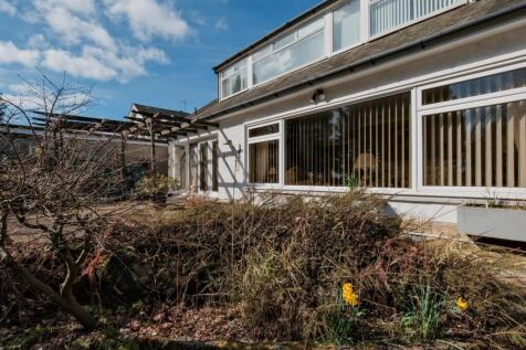 048-45 Station Road Carluke, ML8 5AD.jpg