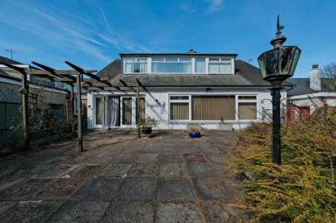 053-45 Station Road Carluke, ML8 5AD.jpg