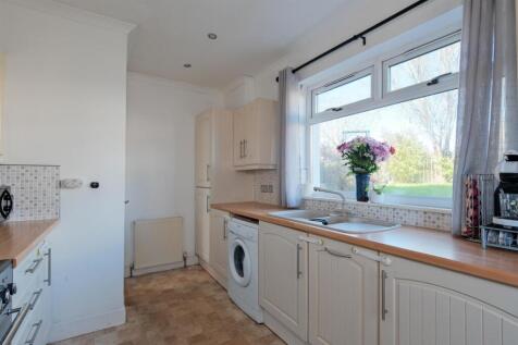 022-56 Shottskirk Road Shotts ML7 4AB.jpg