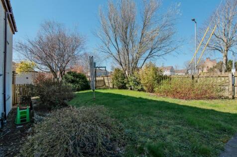 038-56 Shottskirk Road Shotts ML7 4AB.jpg