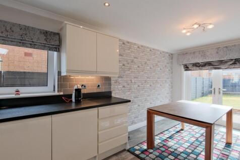 011-22 General Roy Way Carluke, ML8 4LP.jpg