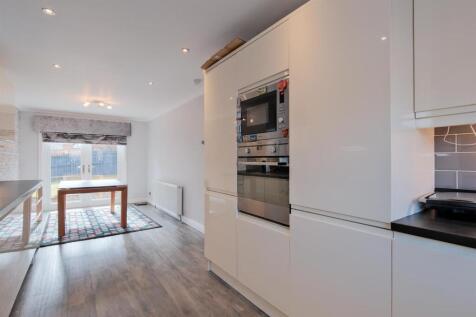 016-22 General Roy Way Carluke, ML8 4LP.jpg