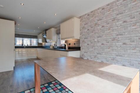 017-22 General Roy Way Carluke, ML8 4LP.jpg