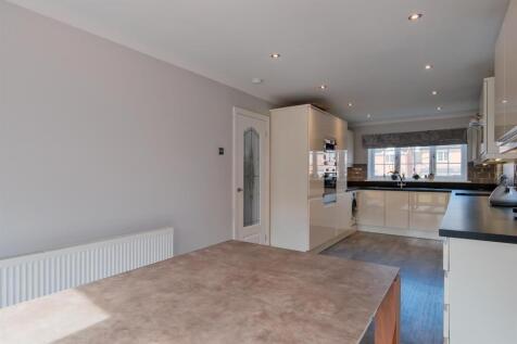 018-22 General Roy Way Carluke, ML8 4LP.jpg