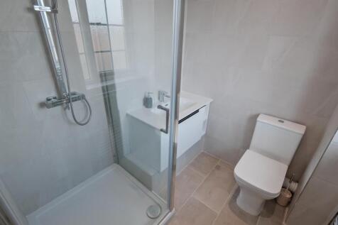 039-22 General Roy Way Carluke, ML8 4LP.jpg