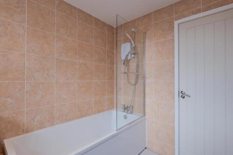042-22 General Roy Way Carluke, ML8 4LP.jpg