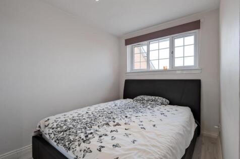 045-22 General Roy Way Carluke, ML8 4LP.jpg