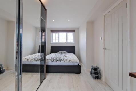 050-22 General Roy Way Carluke, ML8 4LP.jpg
