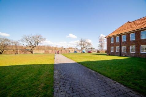 76 Robertson Drive 31 (800x533).jpg
