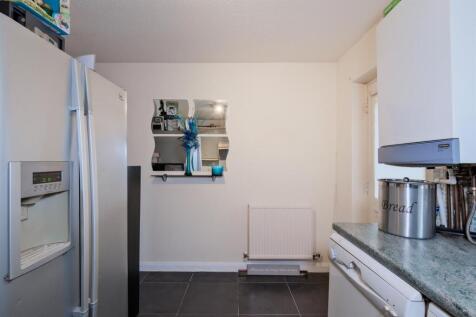 008-28 McMahon Drive, Newmains, ML2 9BS.jpg