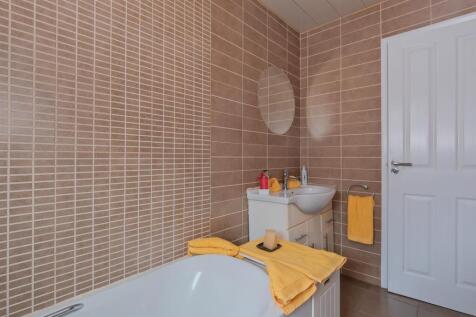 019-28 McMahon Drive, Newmains, ML2 9BS.jpg